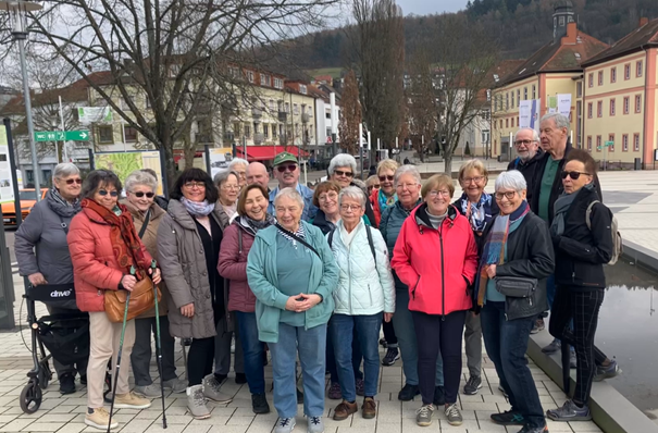 Wächtersbacher Seniorinnen und Senioren wandern Wächtersbacher Seniorinnen und Senioren wandern
