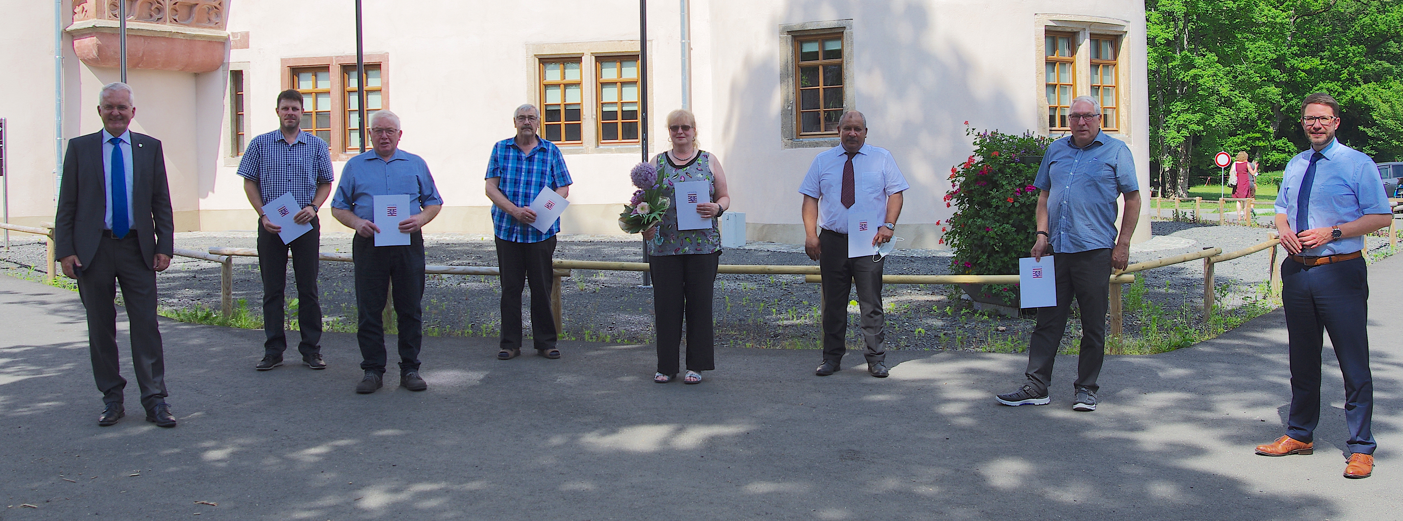 Landrat Thorsten Stolz überreicht Landesehrenbriefe