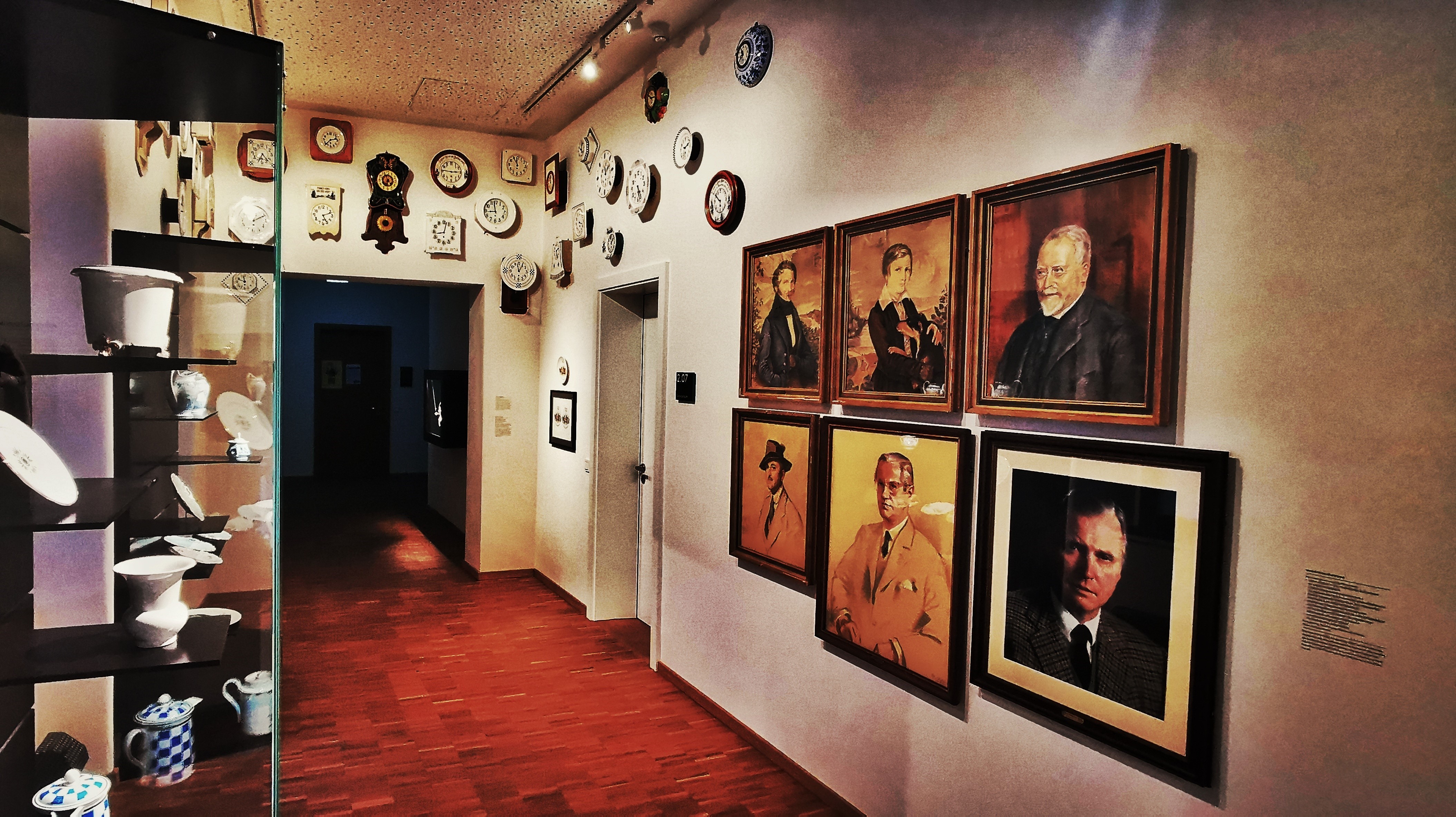 Keramik-Schaufenster Schloss