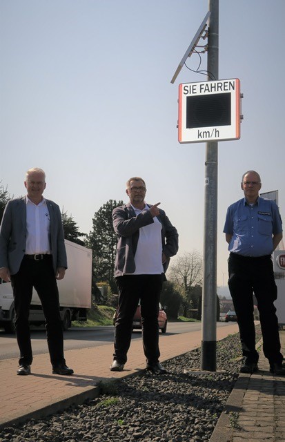 Neue Geschwindigkeitsanzeigetafel in Aufenau
