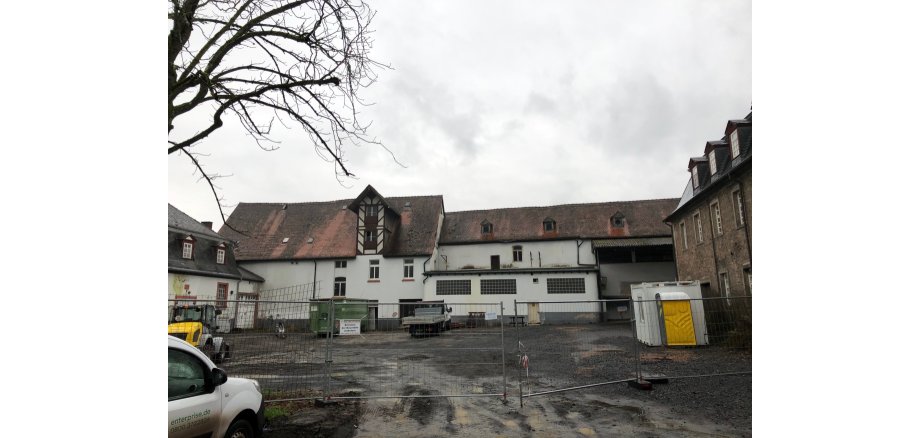 Wächtersbach baut Zukunft - Abriss und Neubau am Obertor beginnen