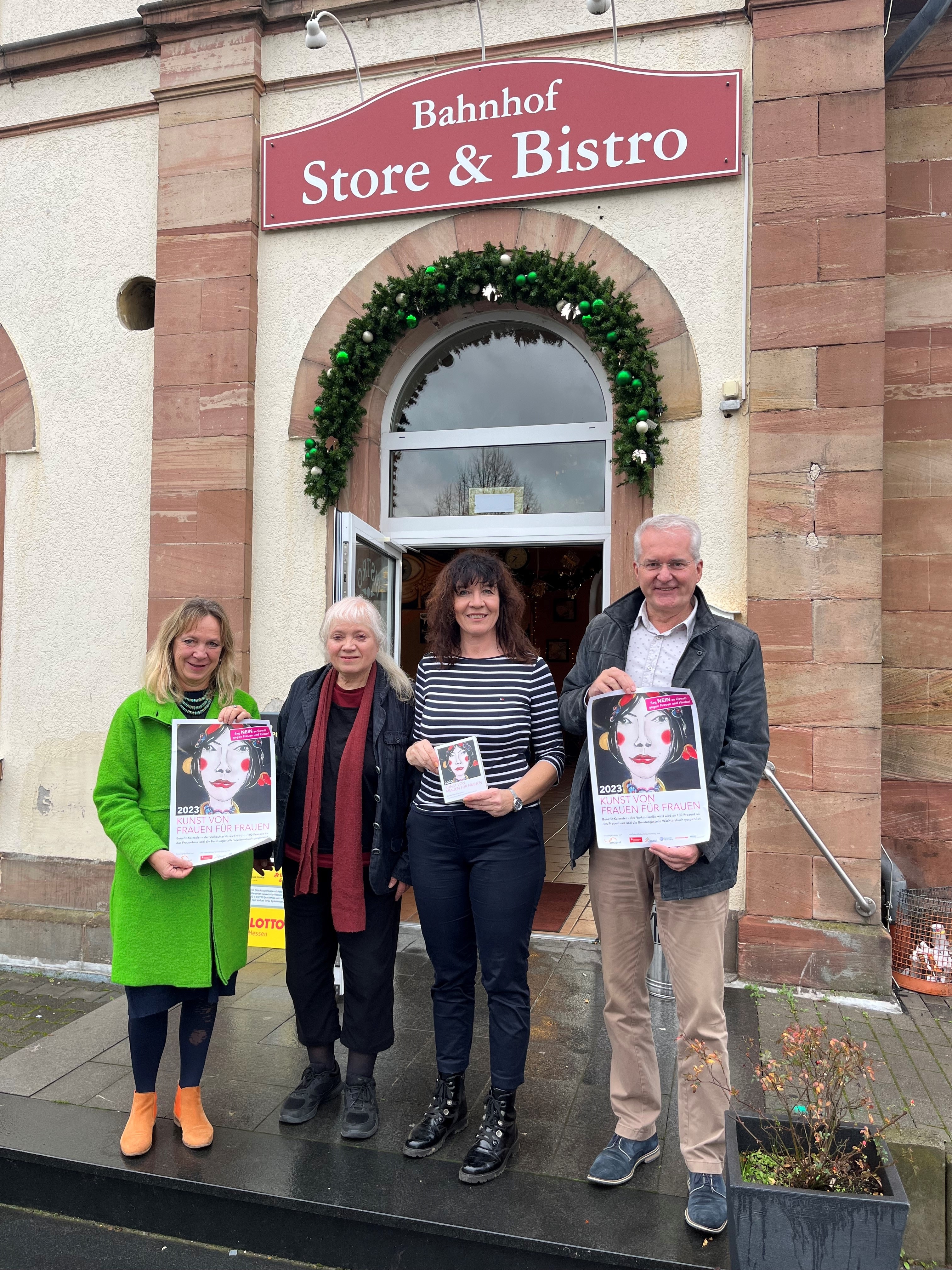 Kalender 2023 „Kunst von Frauen für Frauen“ im Bahnhof Store and More 