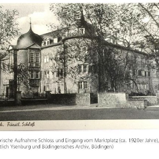 Schloss und Eingang Marktplatz um 1920